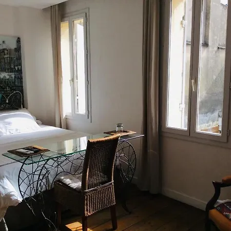 Alienor Guest house *